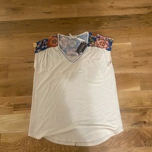 Matilda Jane size small womens top… nwt